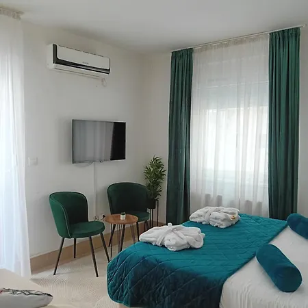 Wing Nina2 Apartament *