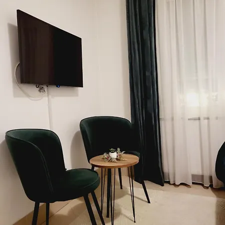Wing Nina2 Apartament *