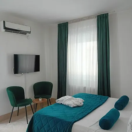 Wing Nina2 Jagodina